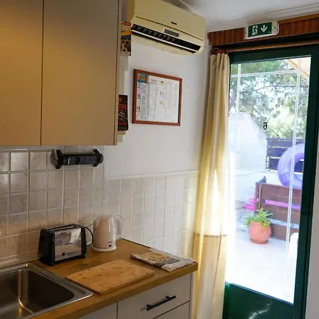 Oasis Beachfront & Apartments, By Zantewize Apartment