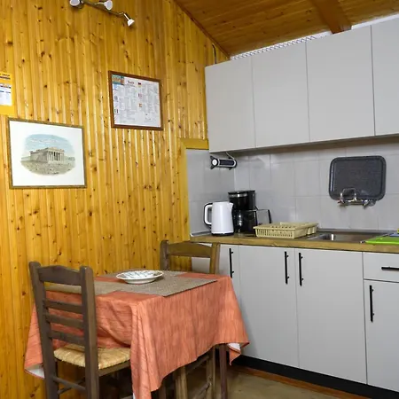 Apartment Oasis Beachfront & Apartments, By Zantewize *