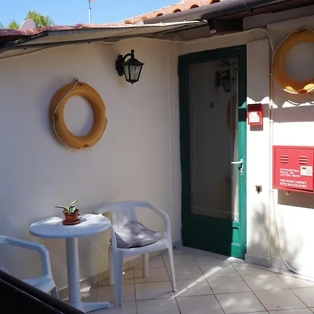 Oasis Beachfront & Apartments, By Zantewize Apartmán *