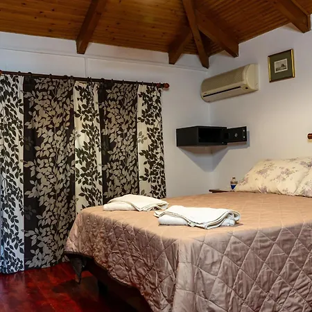 Oasis Beachfront & Apartments, By Zantewize Alykanas (Zakynthos)