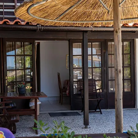 Apartmán Oasis Beachfront & Apartments, By Zantewize *