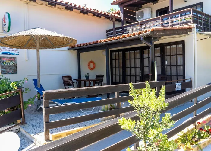 Apartment Oasis Beachfront & Apartments, By Zantewize